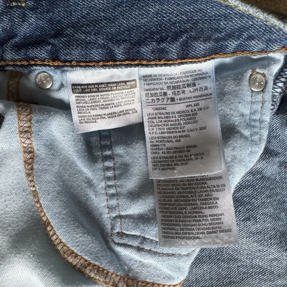 Levis timeless pair